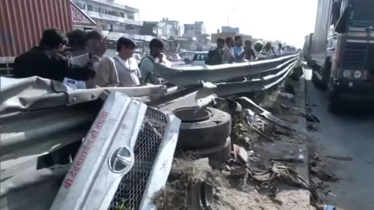 jaipur road accident dumper kills 12 hits 17 vehicles