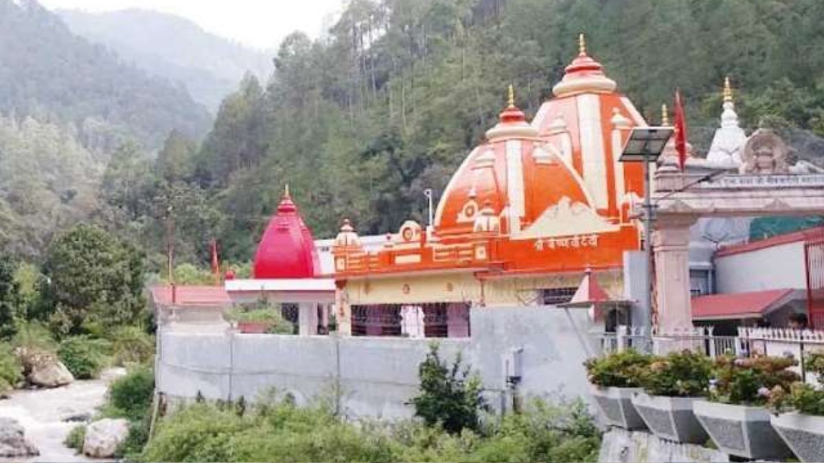 devotees will not be allowed entry into the kainchi dham temple during the president s visit entry is restricted from 6 am to 12 noon