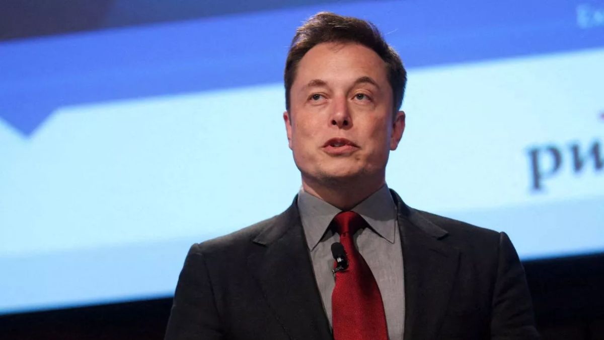 musk vs altman tesla car delay claim sparks twitter feud