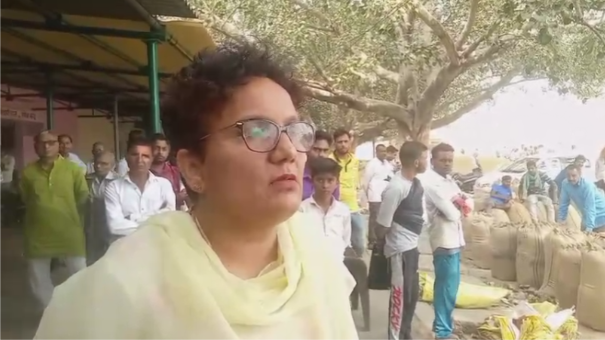 pilibhit the purchasing center incharge of pcu was involved in obscene chatting with hindu women and has been handed over to the police