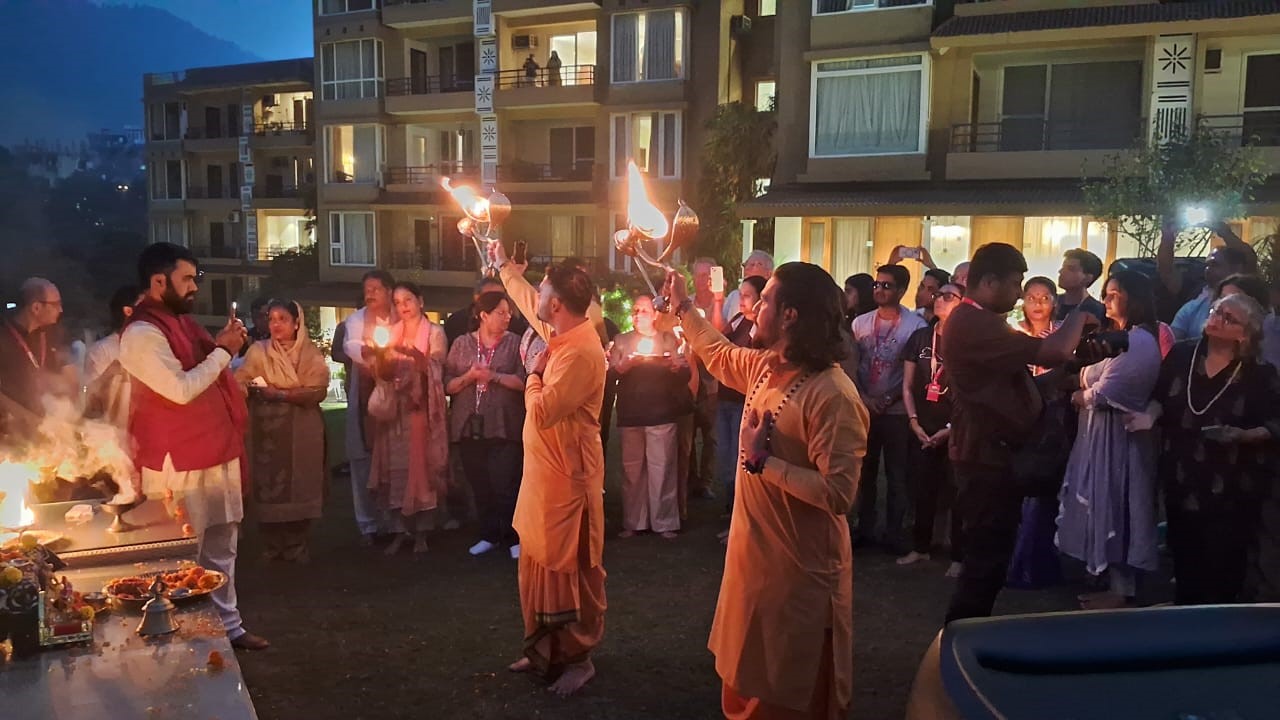 classic himalayan drive 2025 vintage car rally reaches rishikesh