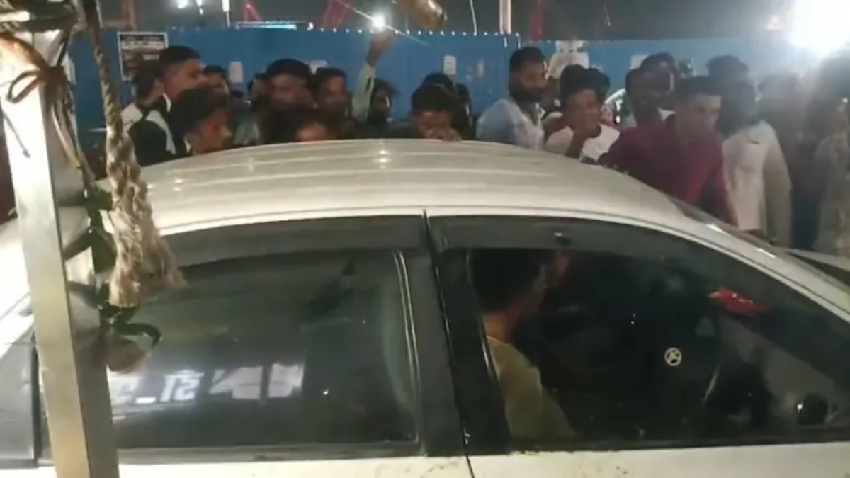 drunk policemen in bhopal and indore rammed their cars crushing five pedestrians
