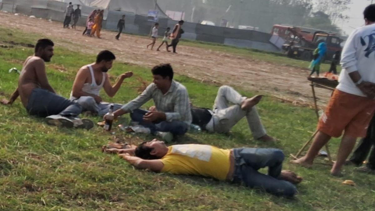 hapur ganga mela excise department relaxing while liquor flows freely