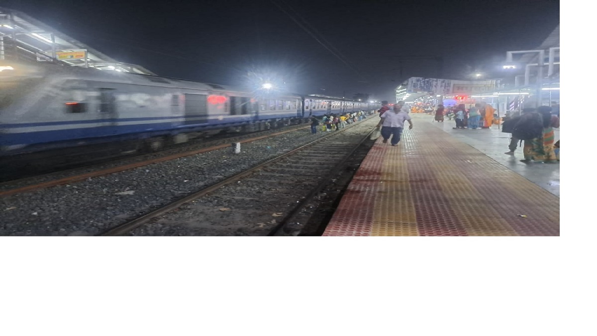 special trains for passengers started operating from madhubani district on kartik purnima