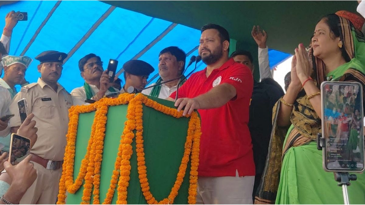tejashwi yadav claims nda helicopters chasing him bihar politics