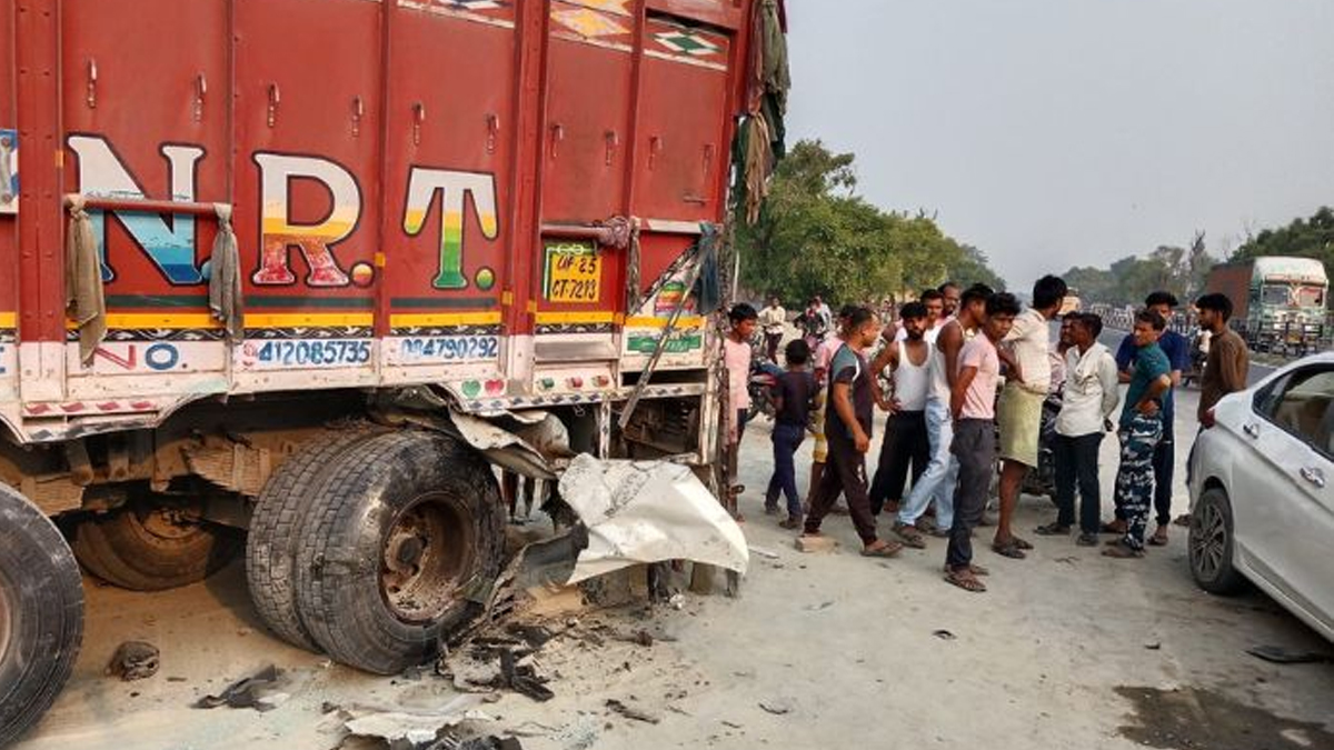 bareilly road accident doctors wife dies in truck collision