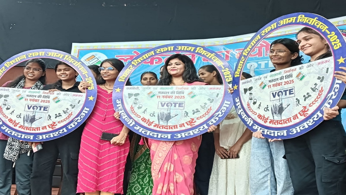 madhubani resonated with the slogans of our voteour right awareness campaign