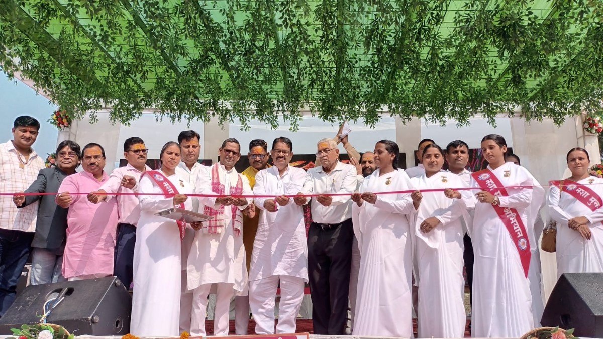 mirzapurs nayangarh festival 2025 begins with a colourful ceremony with artists dancing till late night