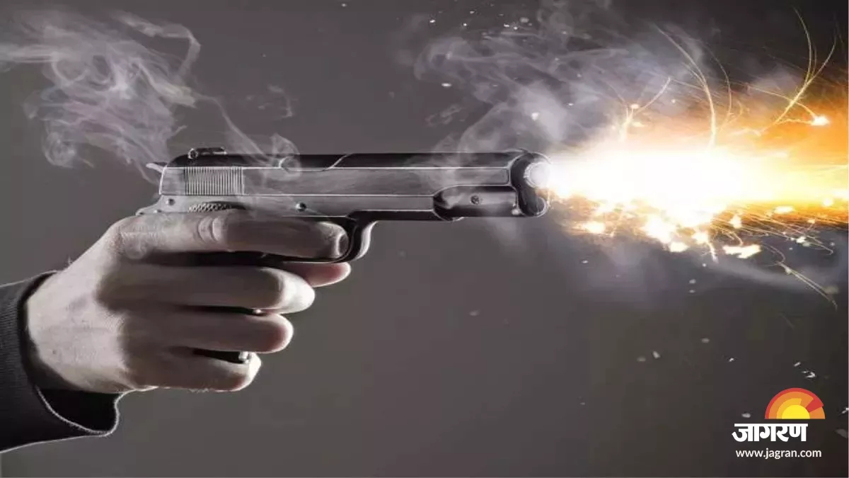 two groups clashed in sri muktsar sahib due to an old rivalry a man shot two youths