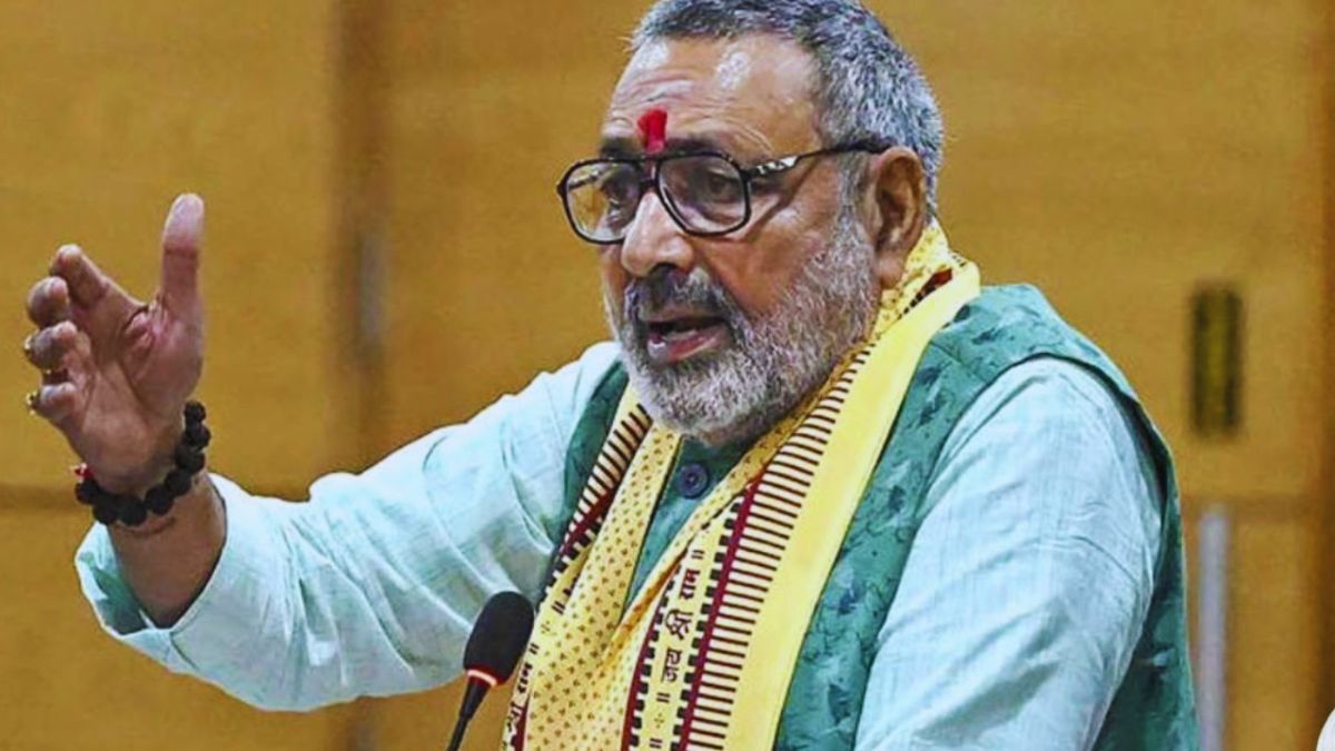 giriraj singh taunts kharge will attend yuvraj wedding