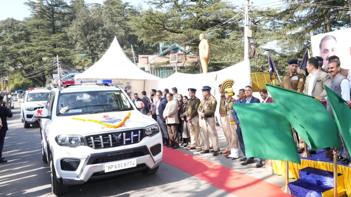 himachal police receives 66 new vehicles including 35 electric cars