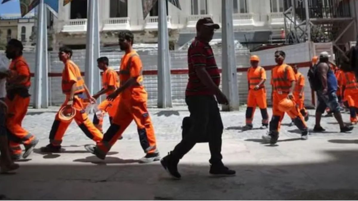 stranded indians in russiaukraine war families protest for safe return