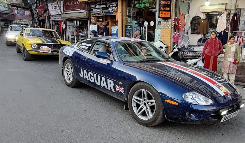 vintage car rally thrills mussoorie classic himalayan drive showcases vintage vehicles