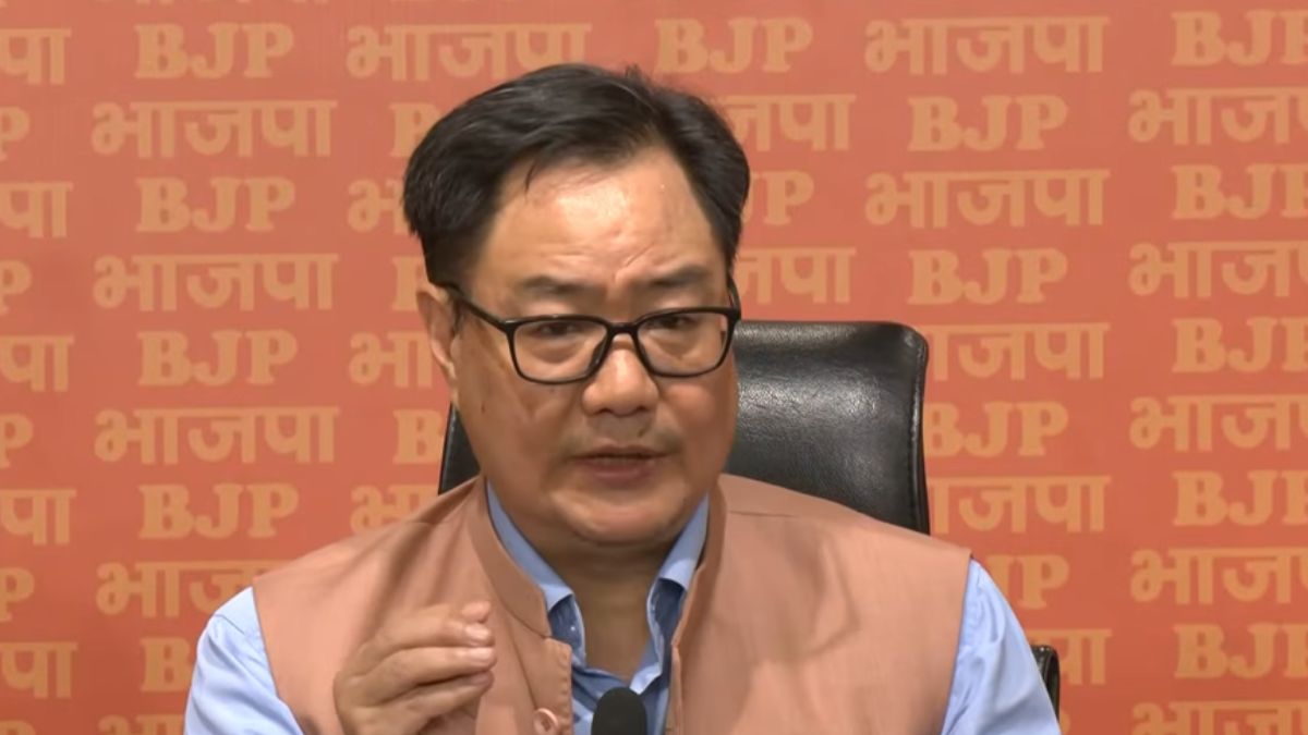 rahul gandhi accuses voter list manipulation bjp retaliates