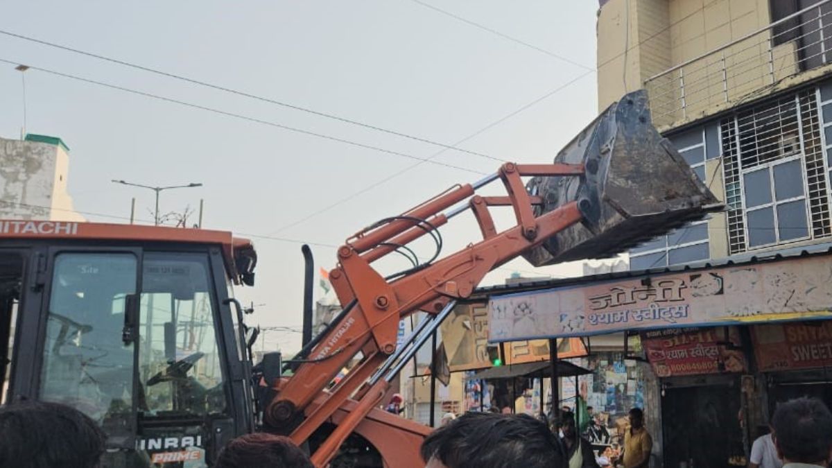 bulldozer action in ghaziabad illegal constructions demolished