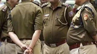 शिमला में ड्यूटी पर तैनात पुलिस कर्मी को व्यक्ति ने पीट दिया। प्रतीकात्मक फोटो