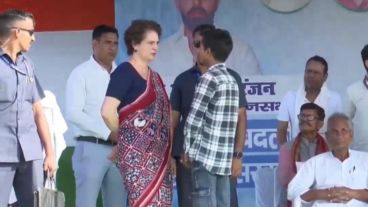 priyanka gandhi calls youth on stage addressing concerns promises