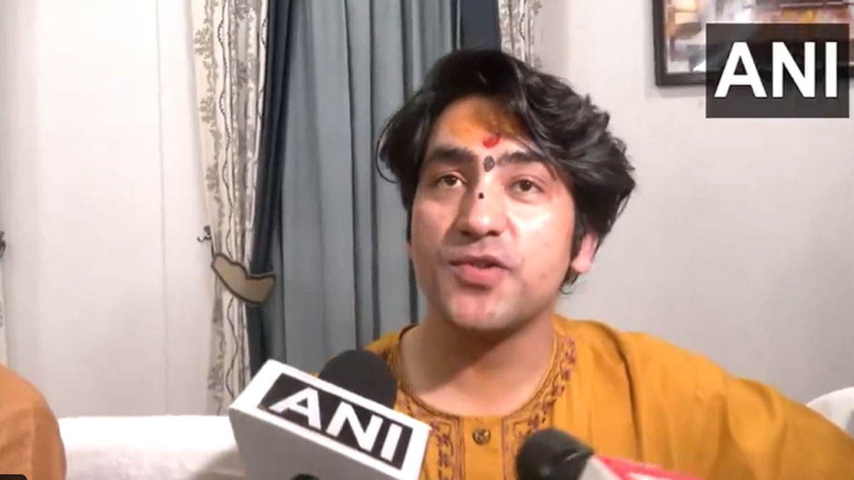 dhirendra shastri and kumar vishwas of bageshwar dham reached uttarakhand