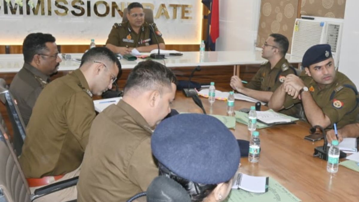 police commissioner deepak kumar will face action if he does not investigate igrs complaints on the spot