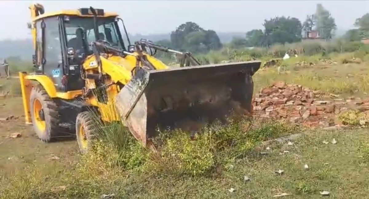 gorakhpur demolition illegal plotting faces bulldozer action