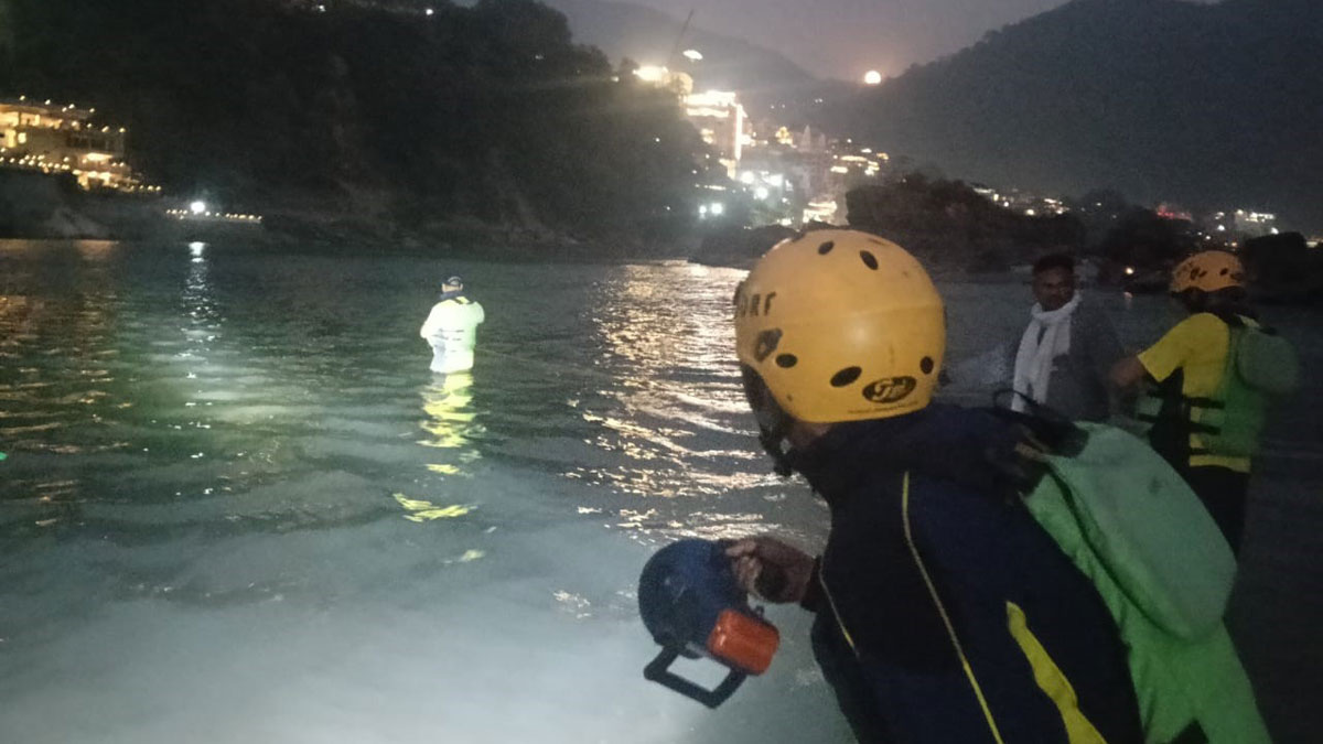 bba student who came to visit with friends drowned in ganga