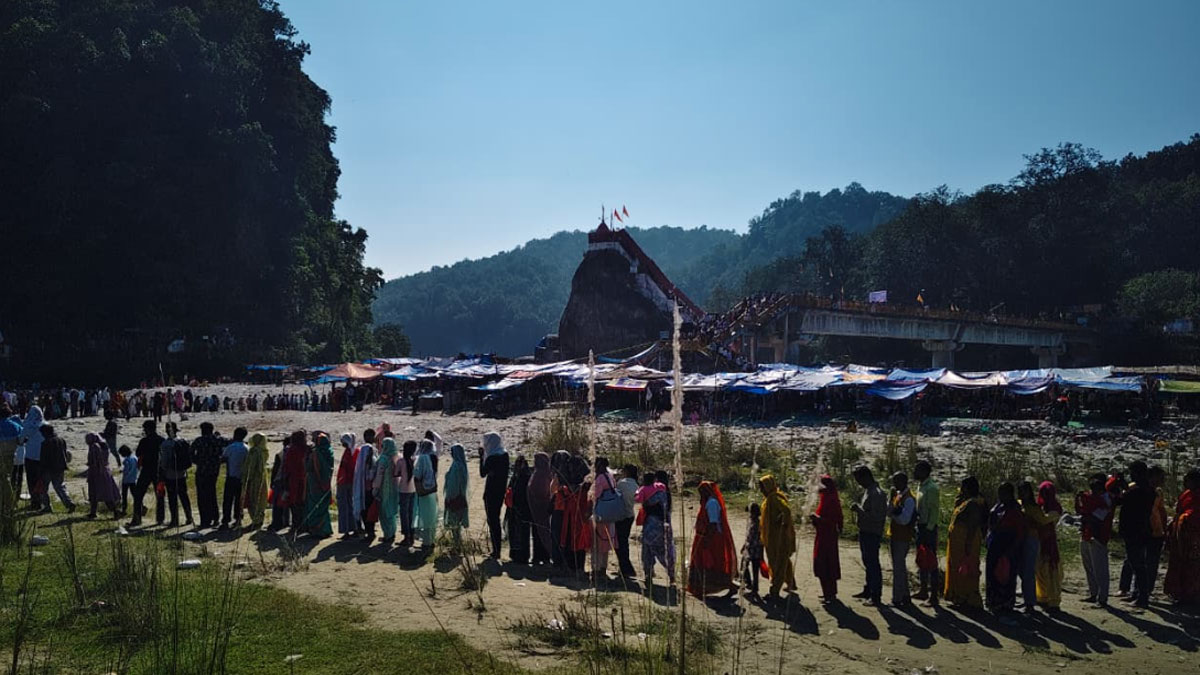 thousands of devotees visited the girija devi temple on kartik purnima and took a holy dip in the kosi river