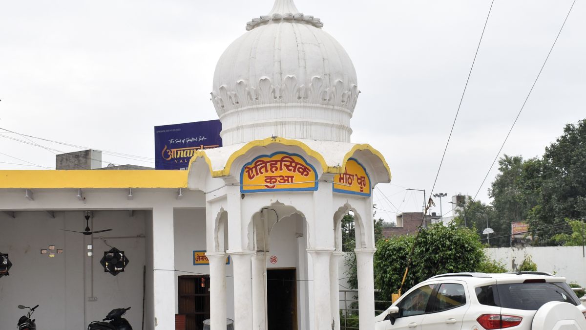 guru nanak dev stayed for 40 days and taught the lessons of god prakash parv