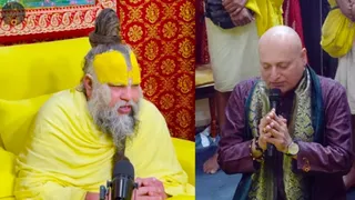 मनोज जोशी ने लिया संत प्रेमानंद से आशीर्वाद।