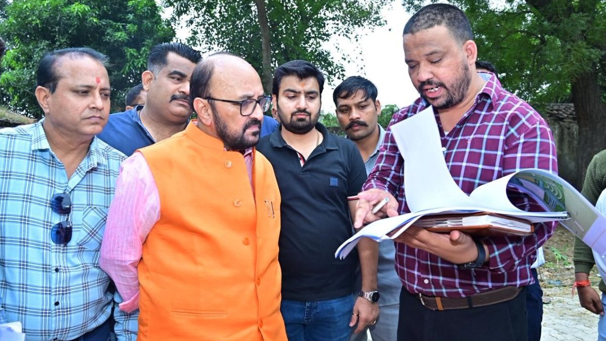 education minister yogendra upadhayay inspected the site of the planetarium discussed progress and development