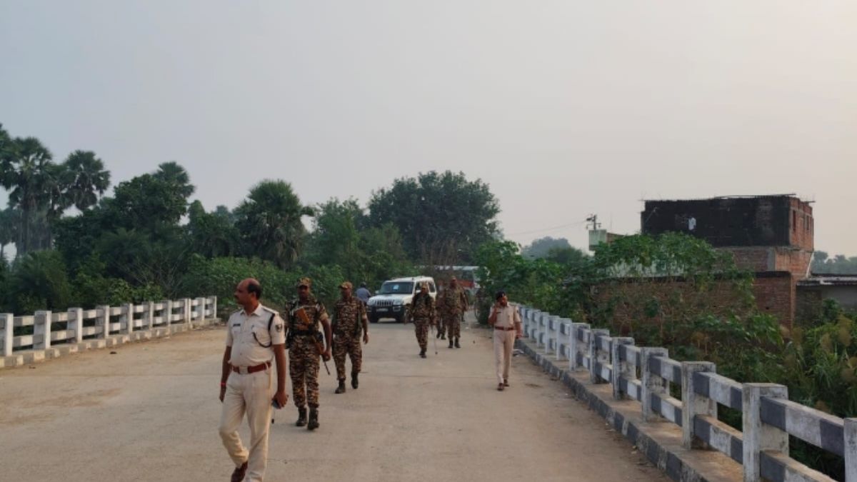 nalanda police conducts flag march for peaceful elections