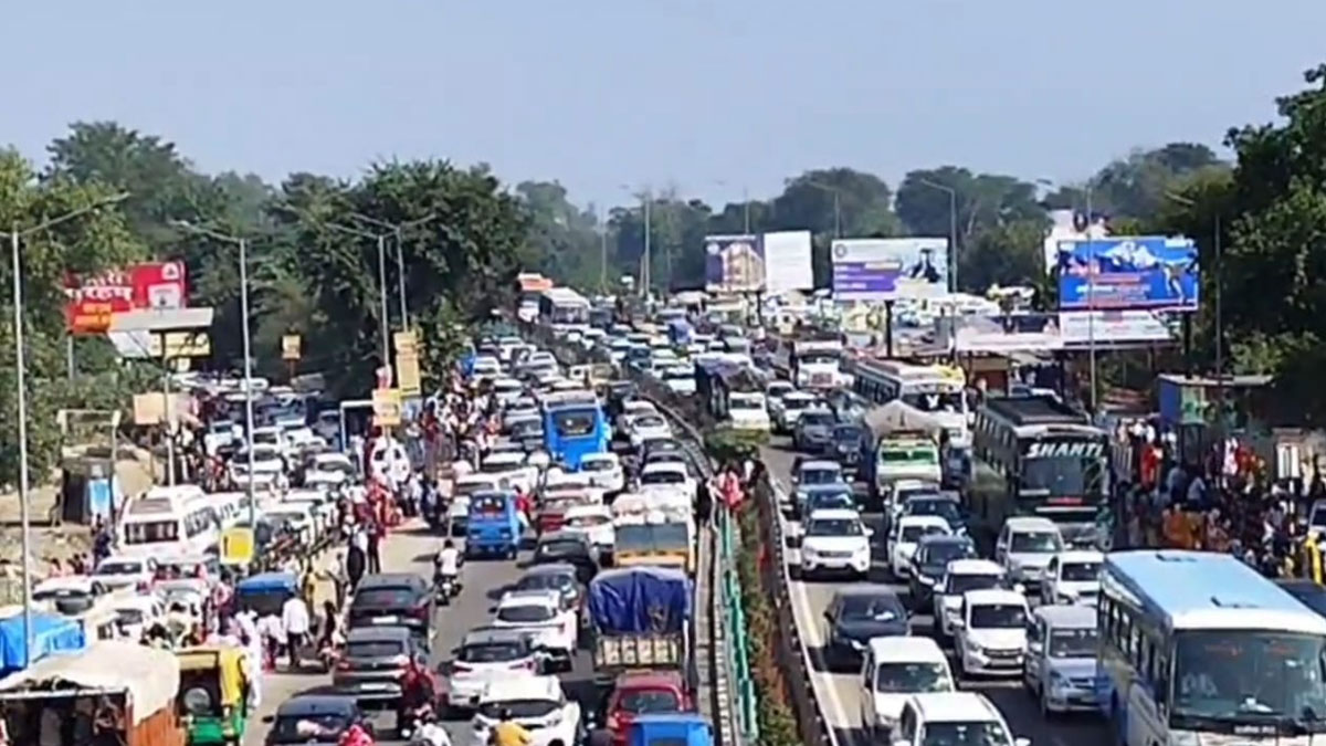traffic jam on kartik purnima with