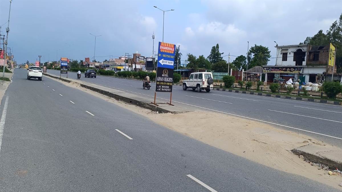 tragic accident two students killed in scootertrolley collision in meerut