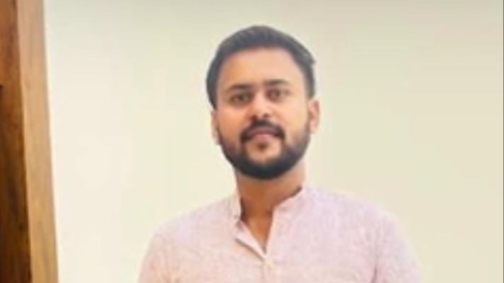 meerut it professional death in hotel family alleges murder