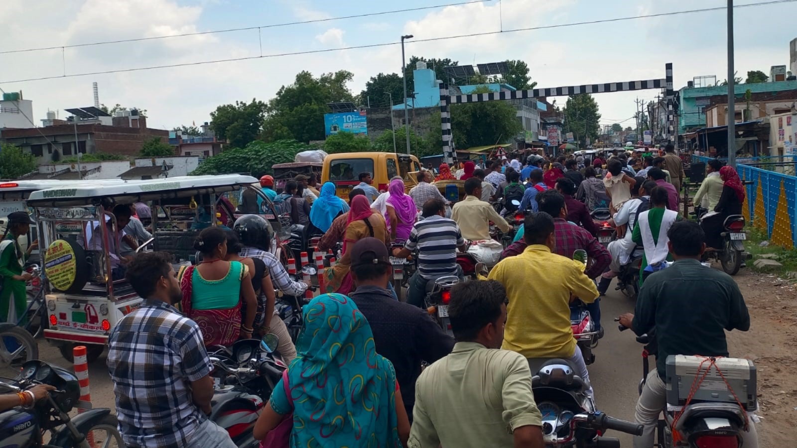 up overbridge project families to receive 18 crore compensation