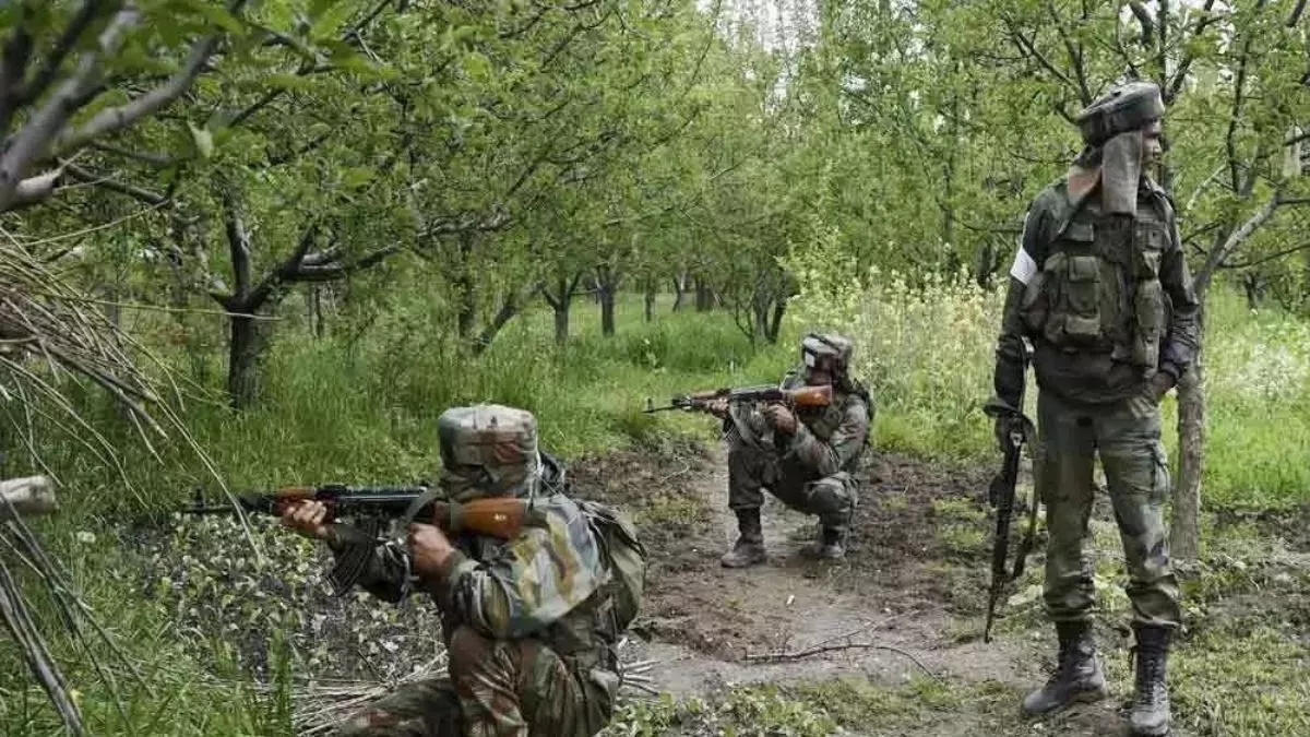 encounter between security forces and maoists in saraikela