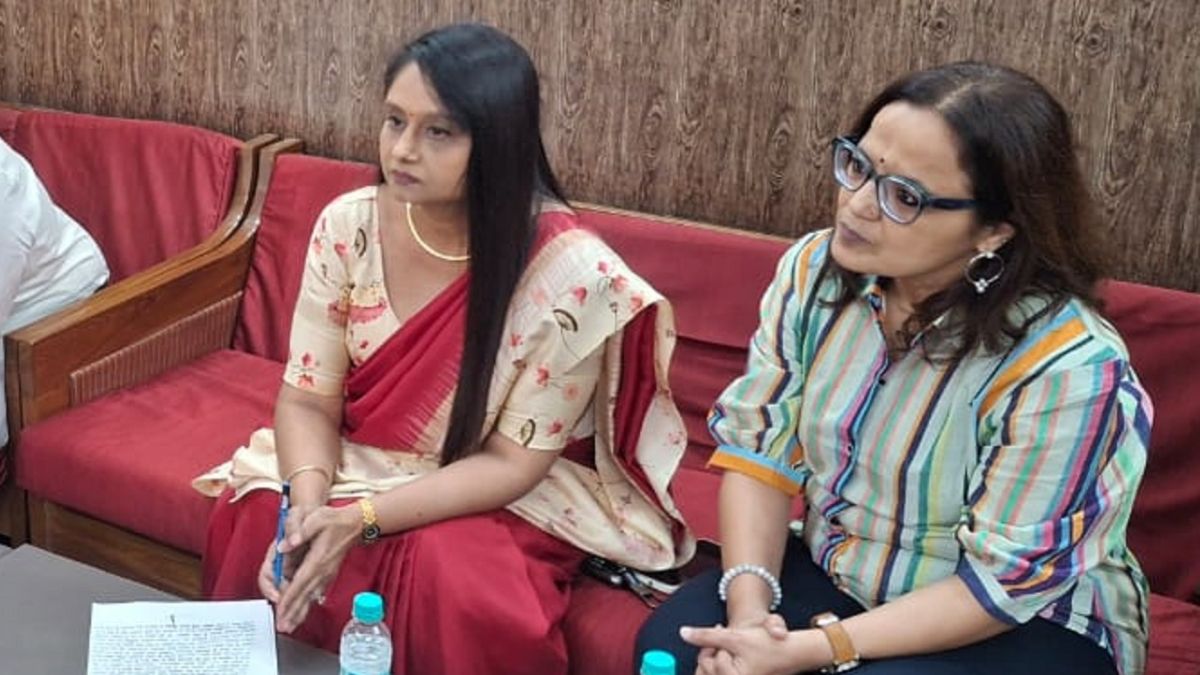 ghaziabad state womens commission orders action in minor girls death case