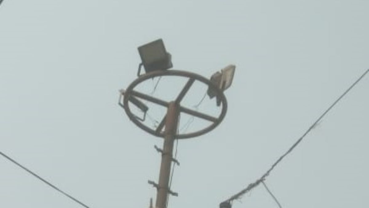 pilkhuwa high mast light out of order for weeks residents suffer