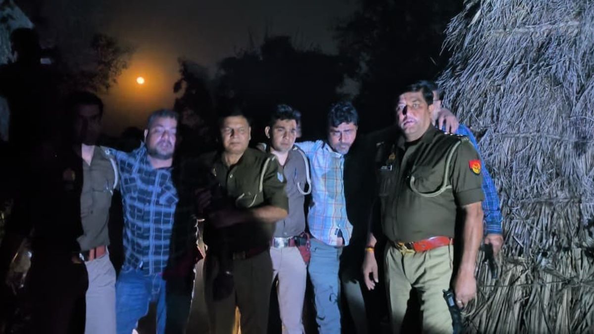 hapur encounter with cow slaughter suspects two injured