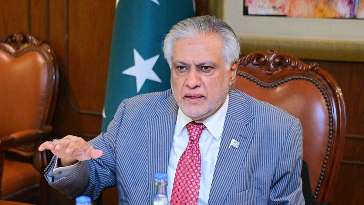 pakistan deputy pm slams ex isi chief for taliban crisis