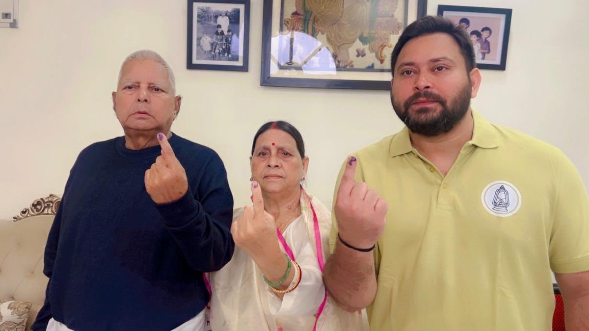 bihar chunav 2025 lalu yadav discusses burnt roti and 20 years of experience