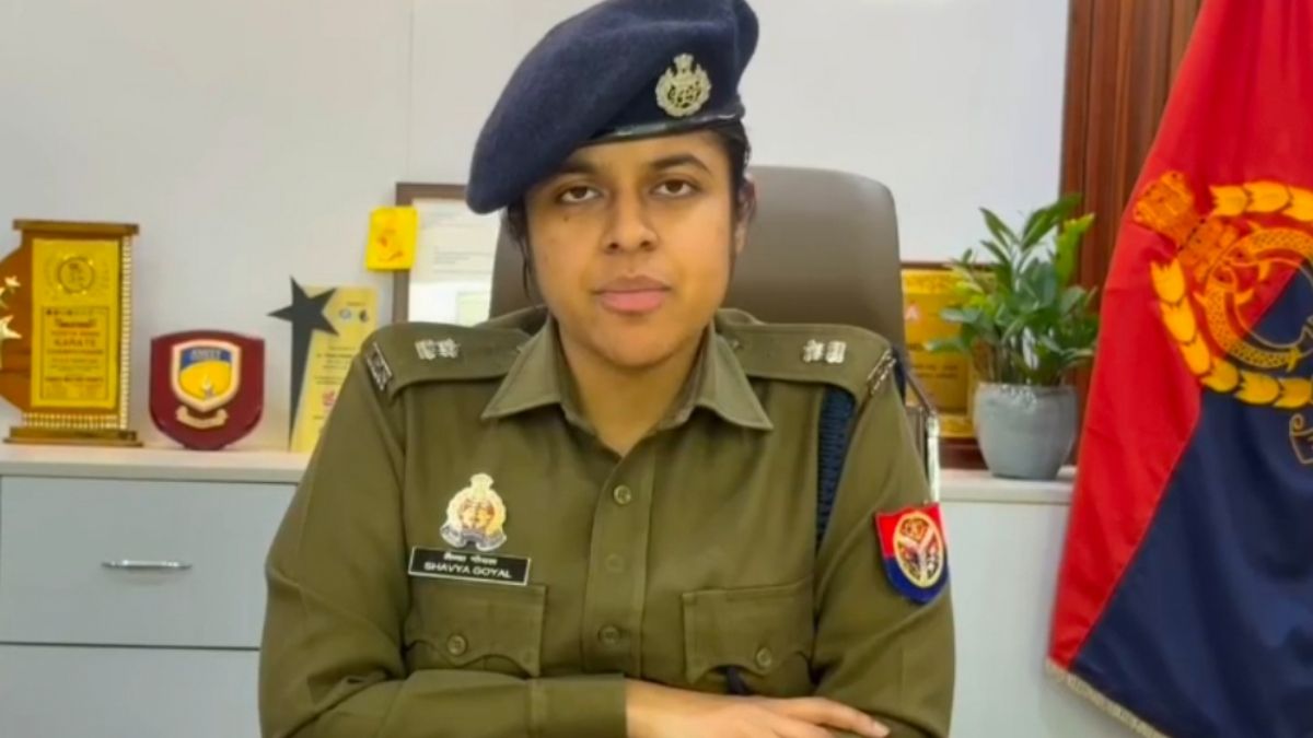 noida police saves victims from cyber fraud busts network