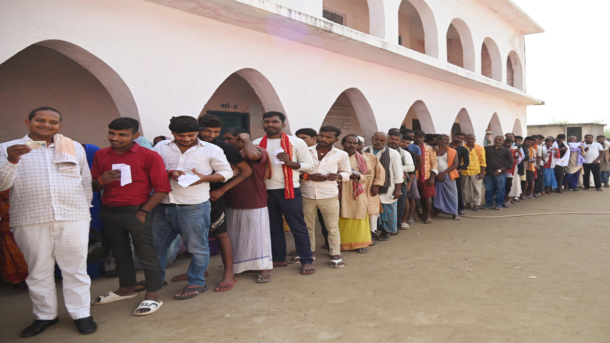 bihar chunav 2025 voters focus on cm face in raghopur