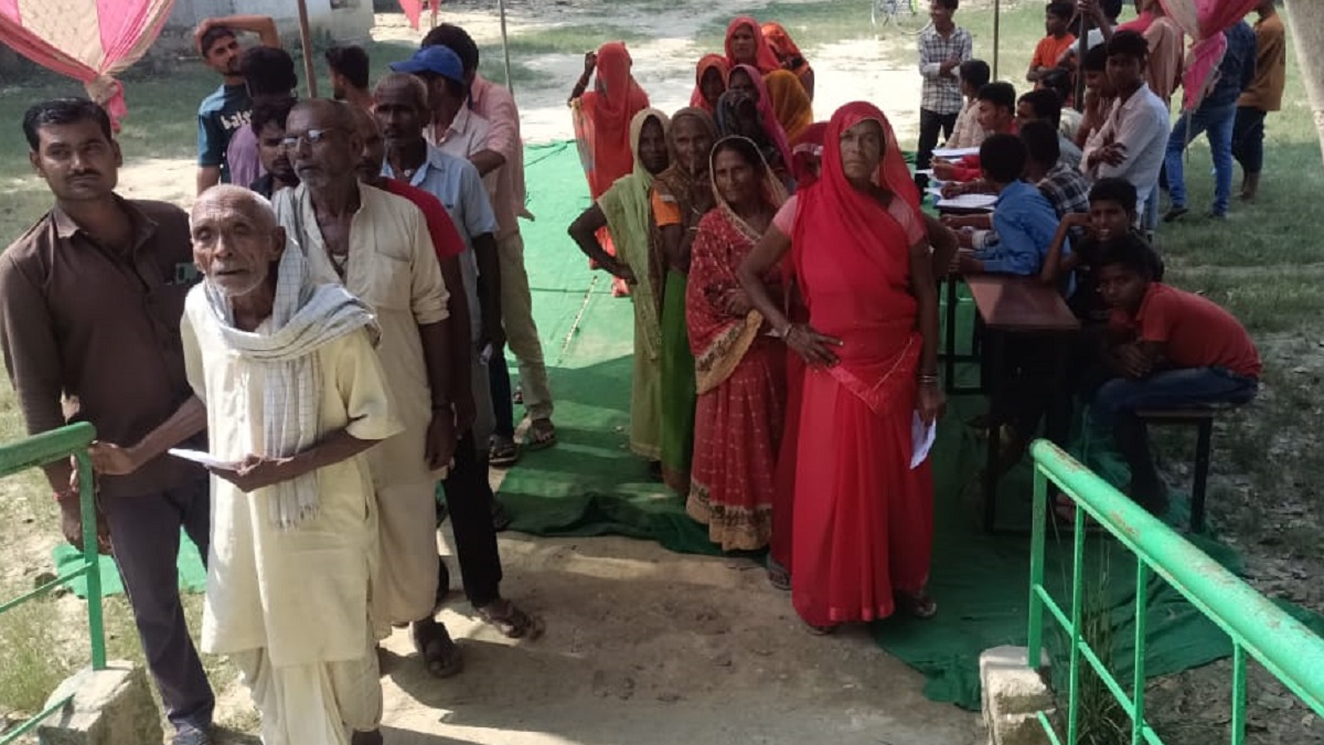 voters in ten assembly constituencies of darbhanga district are showing democratic enthusiasm
