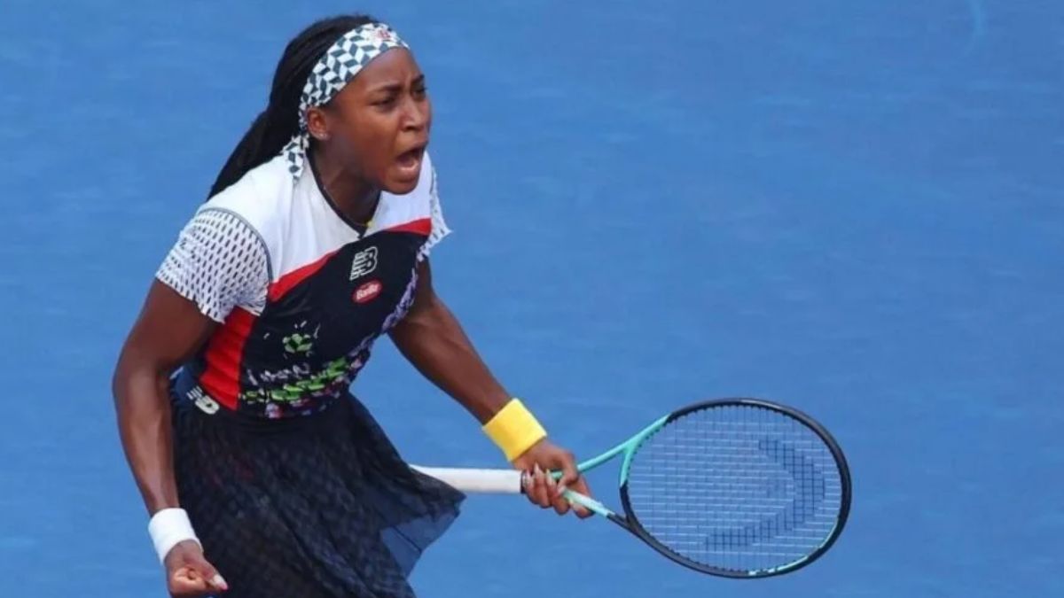 coco gauff sweeps jamine paolini wta finals
