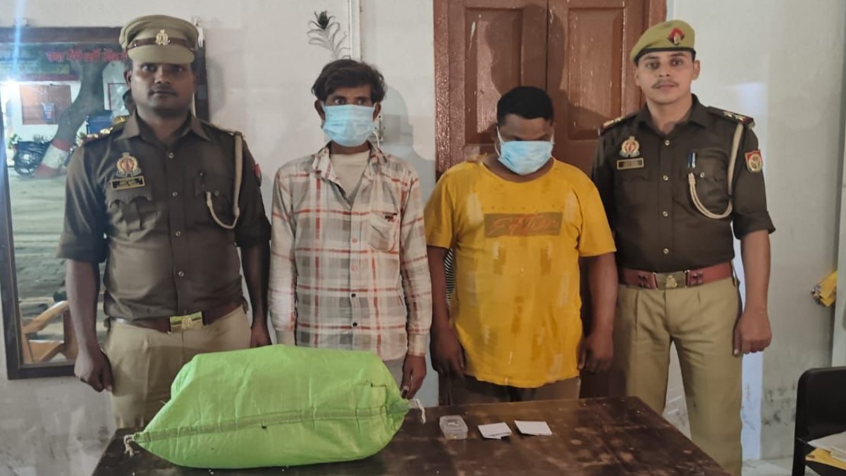 varanasi two arrested for gold earring theft stolen goods recovered