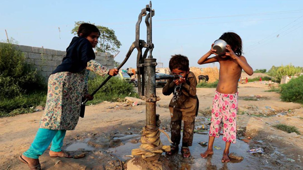 pakistan water crisis deepens report released