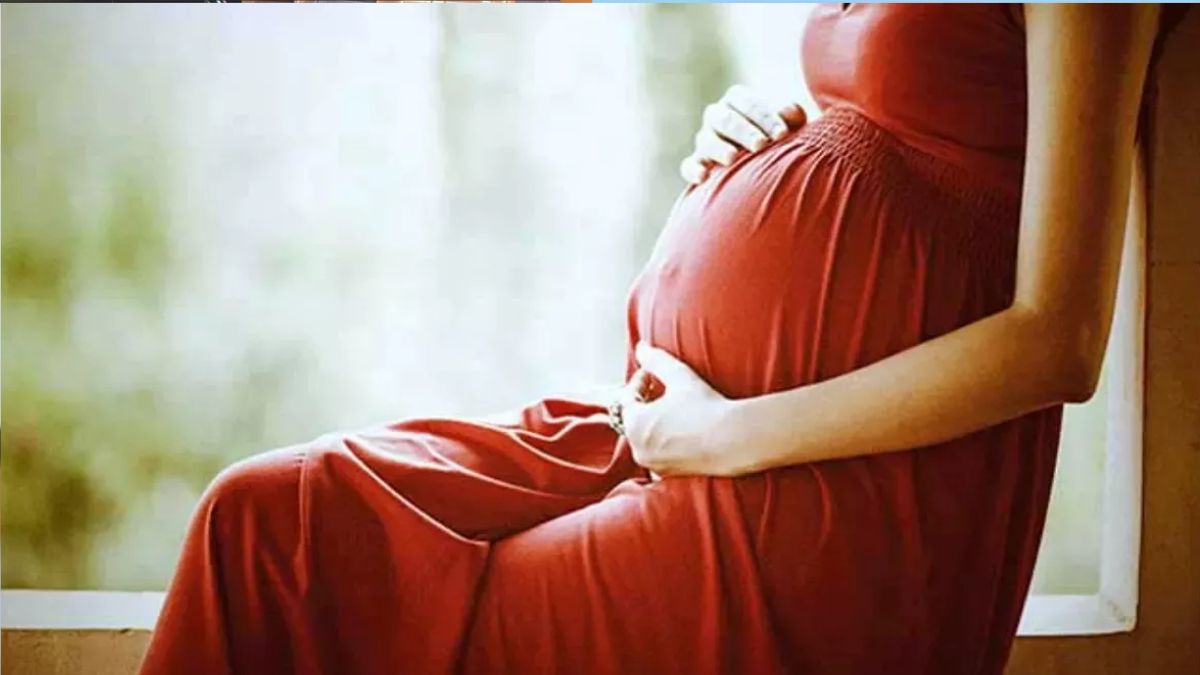 doctor leaves object in uterus woman suffers bleeding shocked by ultrasound