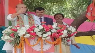 सीतामढ़ी के मेजरगंज में सभा को संबोधित करते रक्षा मंत्री राजनाथ सिंह। जागरण