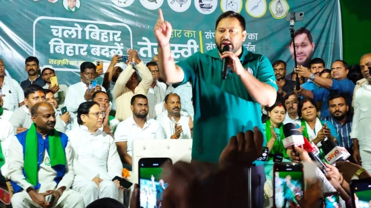 tejashwi yadav promises 30000 to women if mahagathbandhan wins