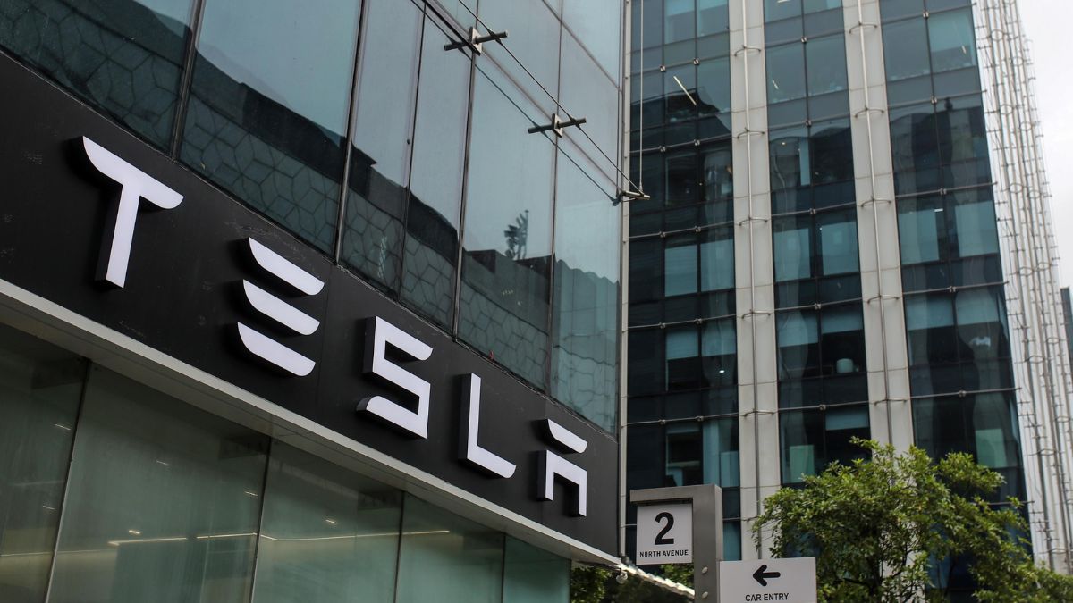 tesla invited to set up a car manufacturing plant country first integrated tesla center opens in gurugram on 27th